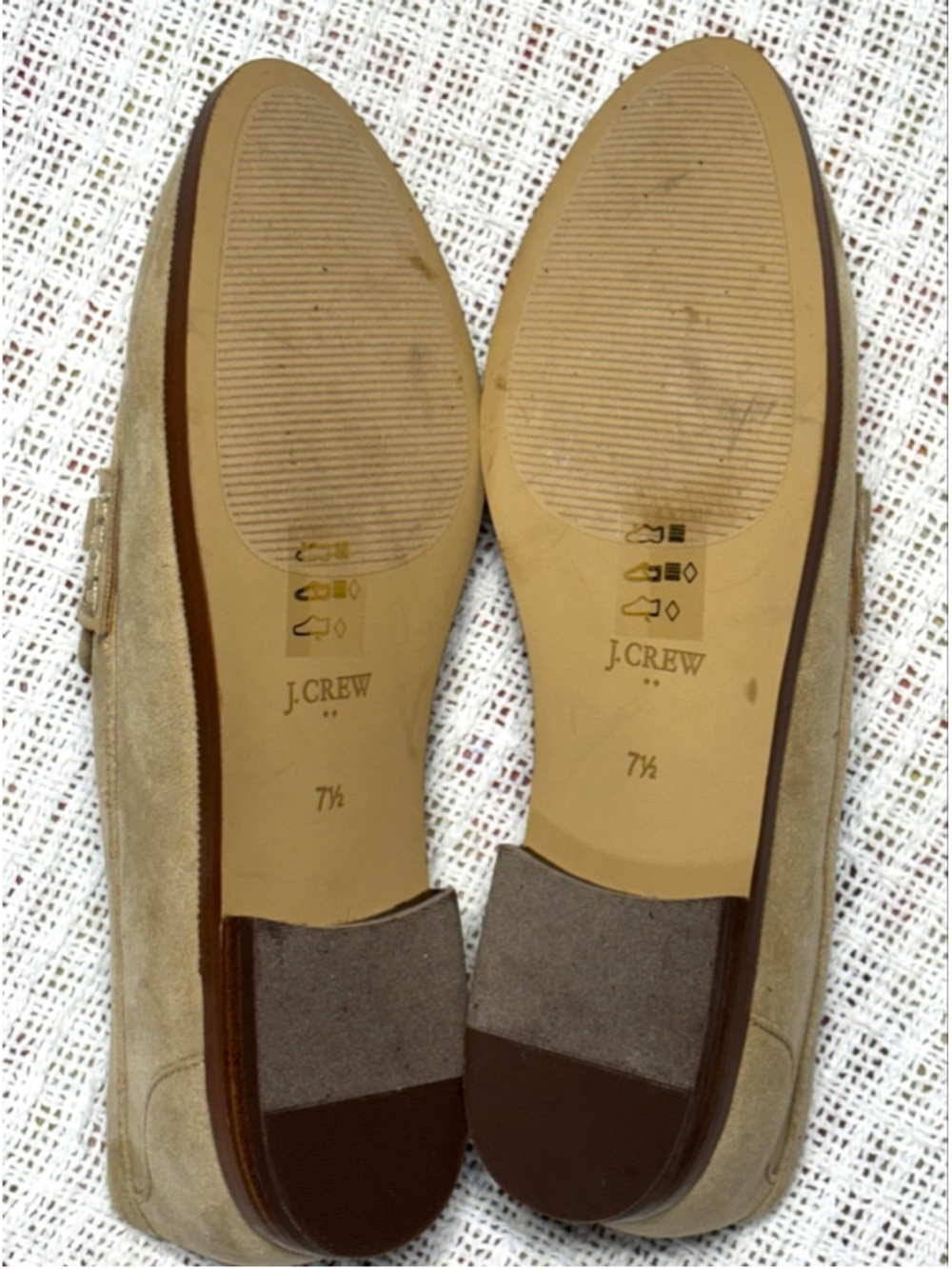 J. Crew Beige Khaiki Neutral Minimalist Faux Suede Loafers w/Bows Size 7.5 - Picture 8 of 8